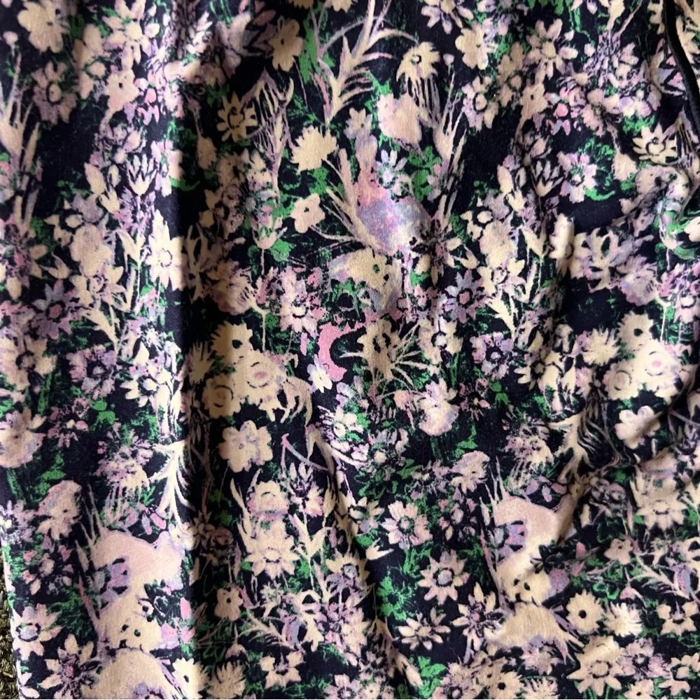AERIE Criss Cross V Band Blue & Green Floral Stretch Spandex Leggings Pants Sz M - Picture 12 of 13